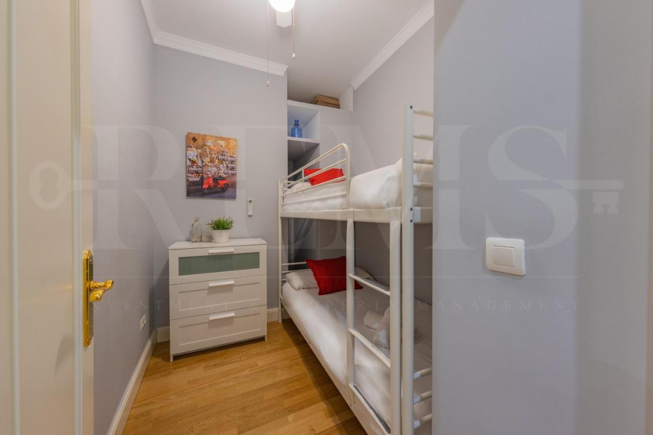 Uncibay Deluxe Apartment มาลากา ภายนอก รูปภาพ